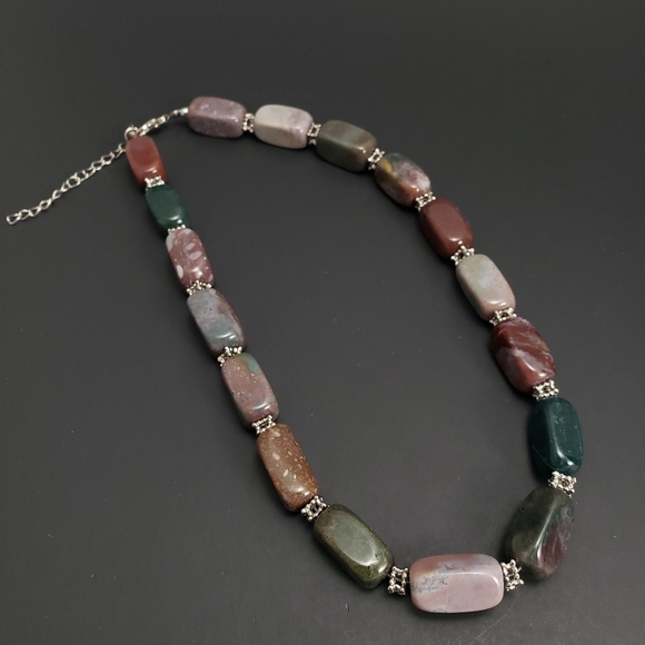 💥CLOSING SALE💥 NATURAL QUARTZ Chunky Necklace - Picture 2 of 3